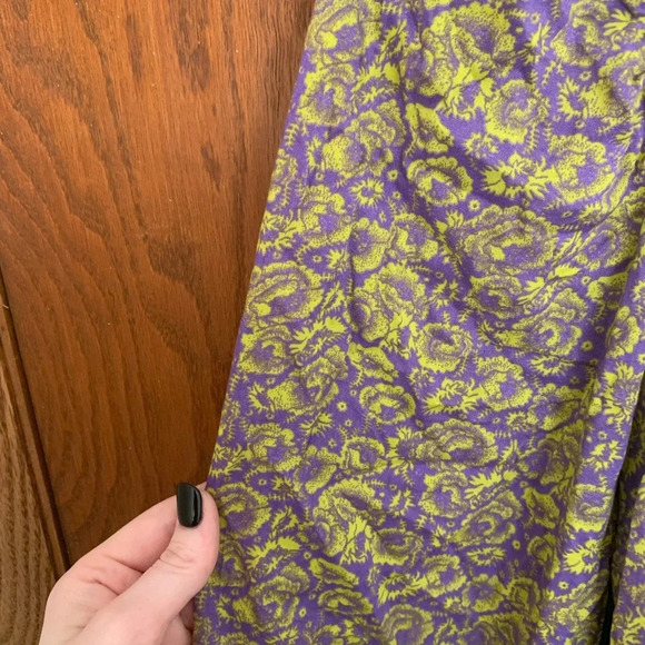 Abound Floral Peplum Blouse - Picture 2 of 6